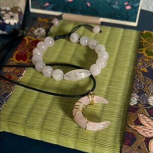 Rose Quartz Semi-Previous Gemstone Necklace and Bracelet Jewelry Set